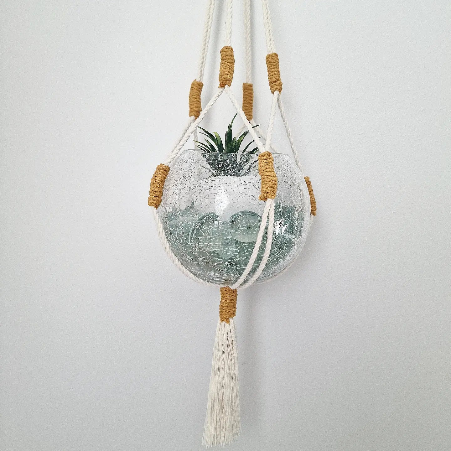 Tassel Vase Hanger