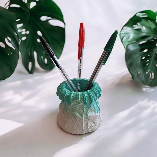 Winter Sweater Pen Holder